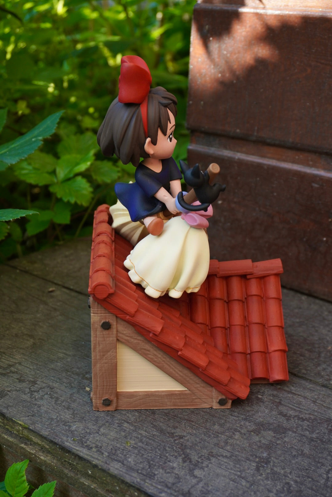 Figurine avec ou sans peinture - Kiki la sorcière
