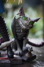 Charger l'image dans la galerie, Figurine avec ou sans peinture  - Alice Madness Return
