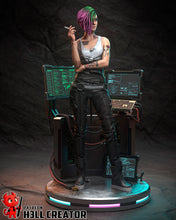Load image into Gallery viewer, Figurine à peindre - Judy

