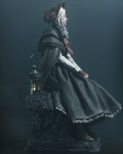 Load image into Gallery viewer, figurine poupée bloodborne, figurine bloodborne, the doll figurine bloodborne, figurine lady maria, figurine a peindre, dark souls, elden ring
