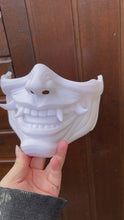 Load and play video in Gallery viewer, masque japonais, masque samouraï, oni, kitsune, masque hannya, samurai mask, japanese mask, japon, japan, manga, anime, demon slayer, naruto, cosplay, Daëlys Art

