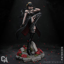 Load image into Gallery viewer, Figurine Yor Forger, figurine Spy x Family
