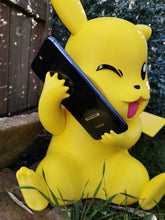 Load image into Gallery viewer, Pokémon, Pikachu, chargeur de téléphone, charging station, phone holder, zelda, mario, Daëlys Art
