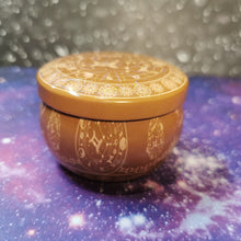 Load image into Gallery viewer, Bougie, bougie signe astrologique, made in france, fait main, bougie alsacienne, Daëlys Art
