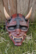 Charger l&#39;image dans la galerie, oni, décoration murale oni, décoration japonaise, masque oni, masque japonais, masque samuraï, oni wall decoration, japanese decor, samuraï props, hannya mask, masque hannya, décoration japonaise, manga, anime, Daëlys Art
