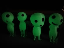 Load image into Gallery viewer, kodama, princesse mononoké, figurine kodama, princess mononoké, esprit de la forêt, forest spirit, yokaï, oni, japan, japon, japonais, ghibli, totoro, san, daëlys art, kodama phosphorescent

