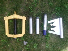 Load image into Gallery viewer, Sora, Kingdom hearts, keyblade, disney, mickey, square enix, final fantasy, daëlys art
